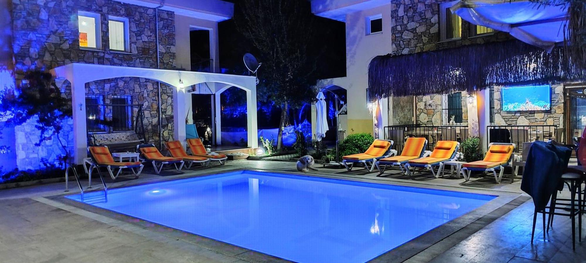 Cileks Apart Otel Фетие Екстериор снимка