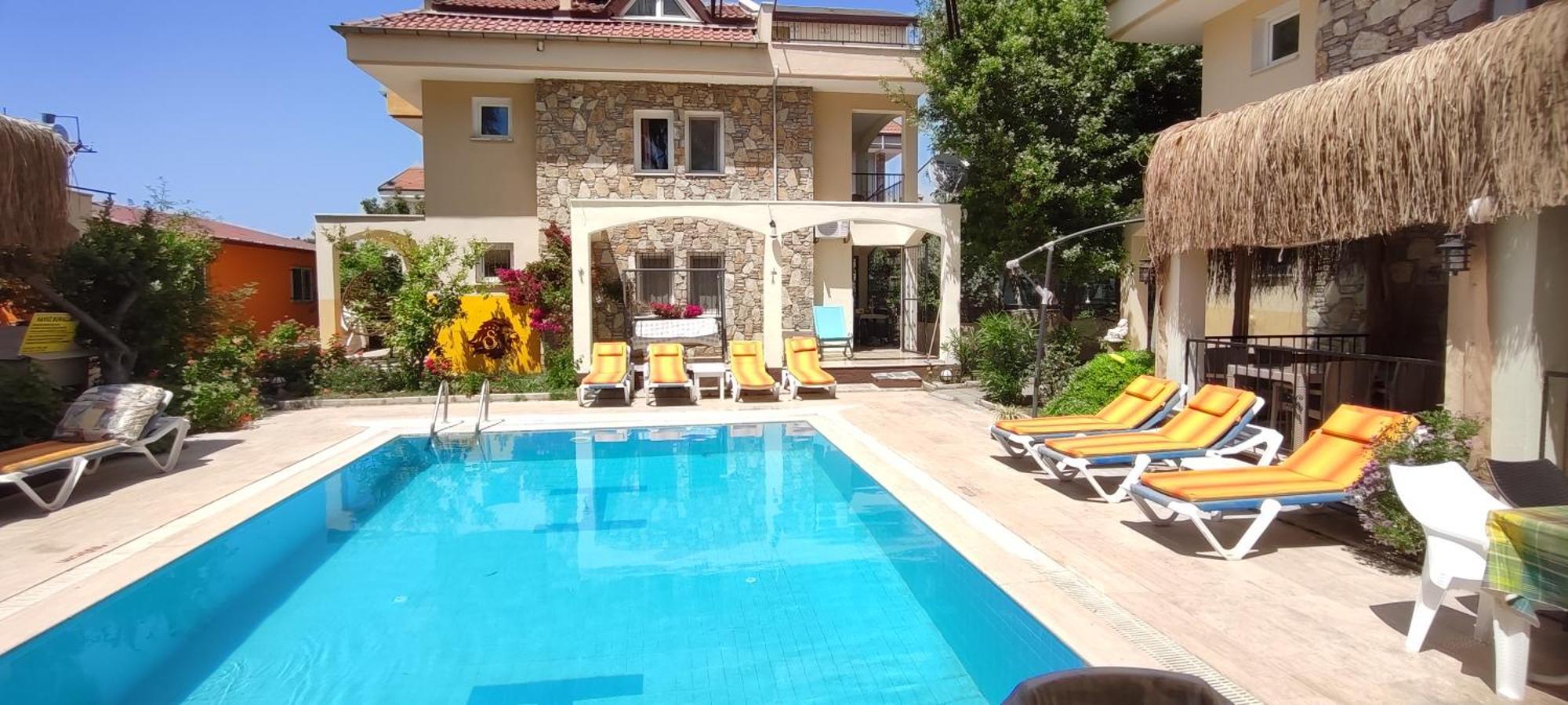 Cileks Apart Otel Фетие Екстериор снимка