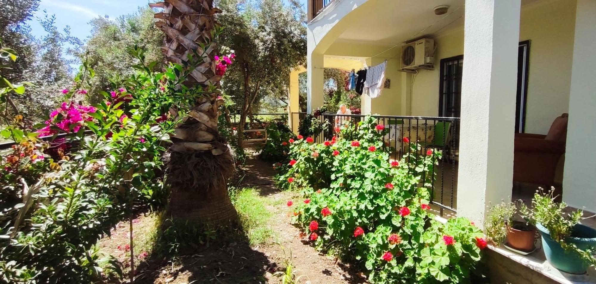 Cileks Apart Otel Фетие Екстериор снимка
